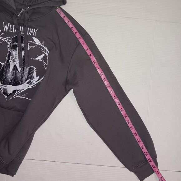 WEDNESDAY ADAMS FAMILY GRAPHIC WOMEN'S PULLOVER SWEATSHIRT HOODIE - Picture 10 of 12